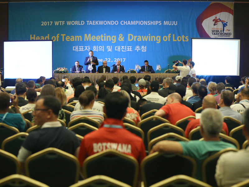 قرعه آسان در دور مقدماتی/نمایندگان کشورمان حریفان خود را شناختند