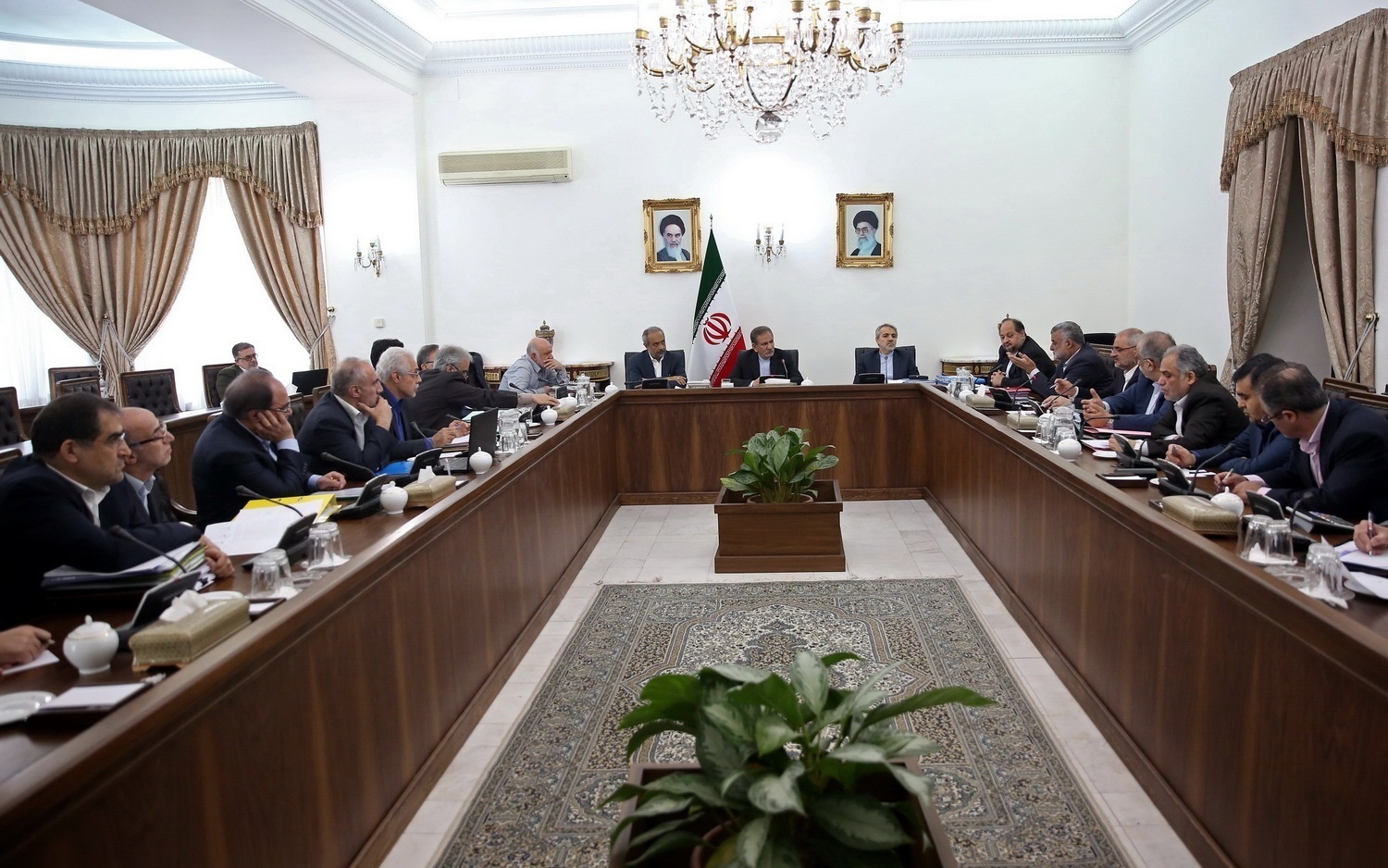 دانشجویان ایرانی خارج از کشور ارز دریافت میکنند دانشجویان ایرانی خارج از کشور ارز دریافت میکنند