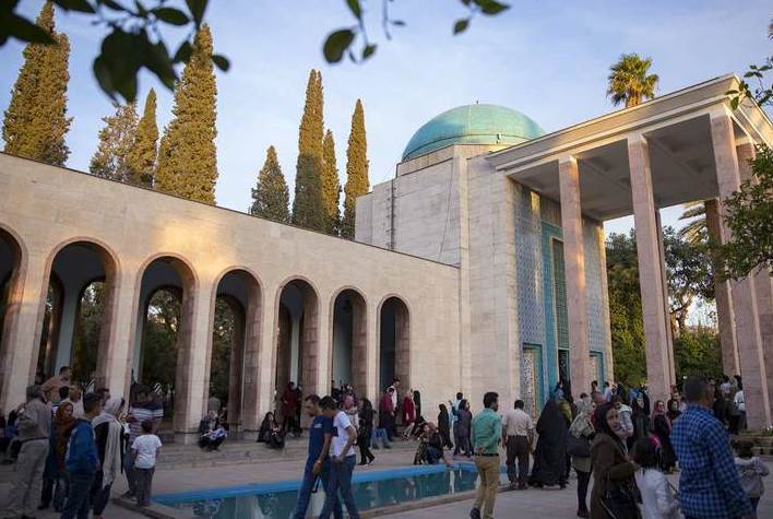 اماکن تاریخی فارس از ساعت ۱۴ آماده خدمات رسانی به گردشگران