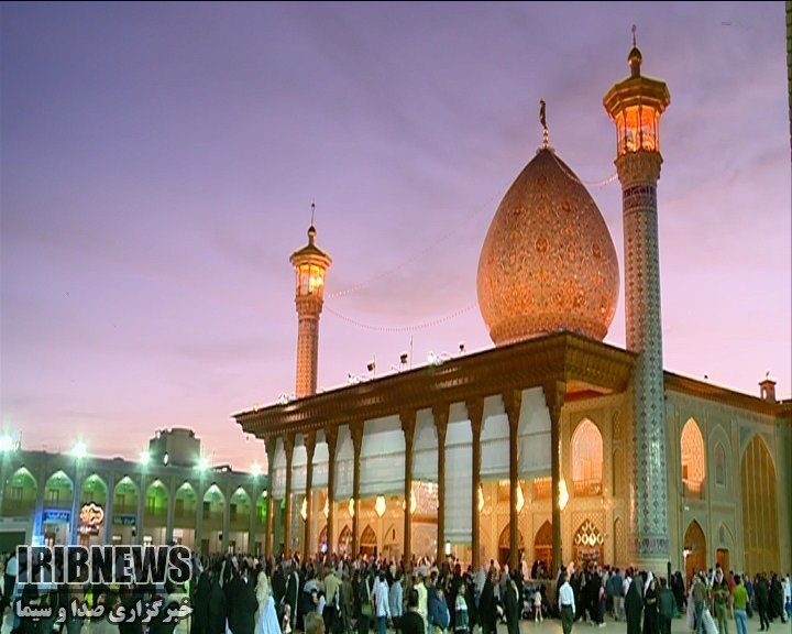 نسیم خنکای شیراز  و  حضور مسافران تابستان