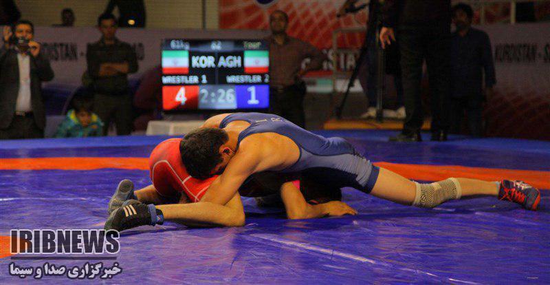 کسب مقام سوم رقابت های کشتی آزاد قهرمانی گروه ب کشور کسب مقام سوم رقابت های کشتی آزاد قهرمانی گروه ب کشور