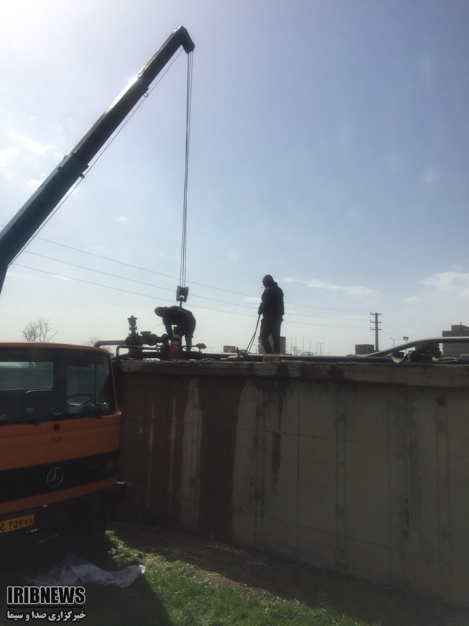 تلاش برای وصل آب شرب علی آباد