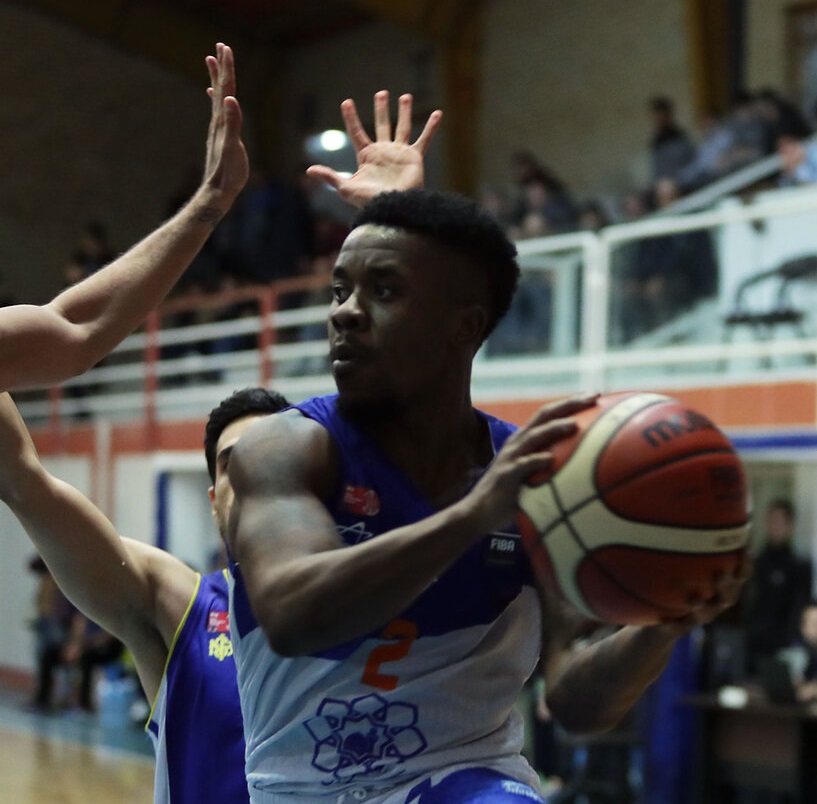 شکست آویژه صنعت پارسای مشهد مقابل پالایش نفت آبادان شکست آویژه صنعت پارسای مشهد مقابل پالایش نفت آبادان