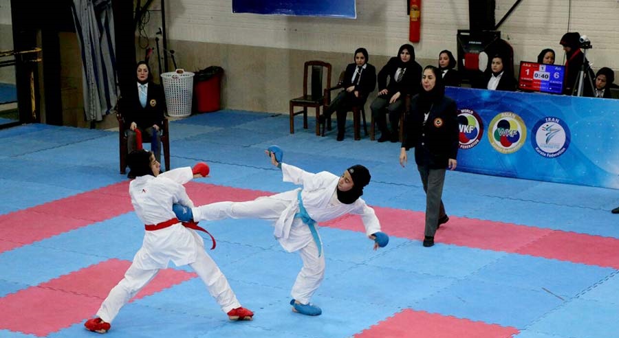 بانوان کاراته کا جمعه بر روی تاتامی نیم فصل بانوان کاراته کا جمعه بر روی تاتامی نیم فصل