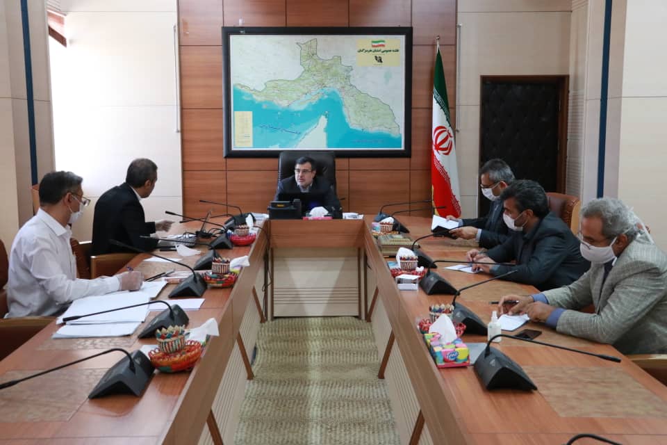 گام بلند برای تکمیل پروژه‌های آب و فاضلاب هرمزگان