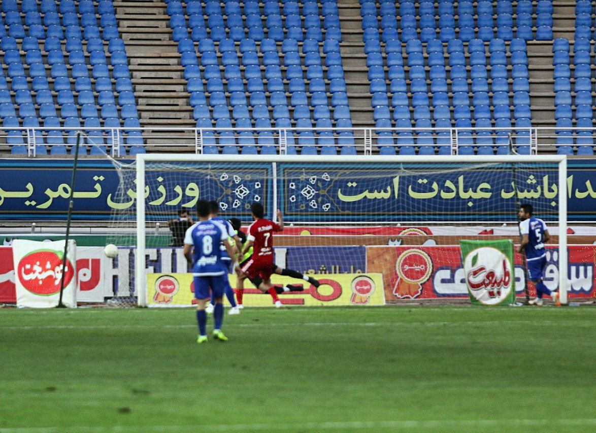 نتیجه نیمه اول فینال جام حذفی؛ تراکتور ۳ استقلال ۰