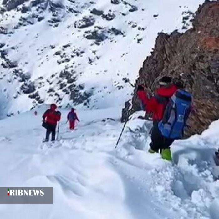 نجات کوهنوردان گرفتار شده در ارتفاعات شاهکوه گرگان