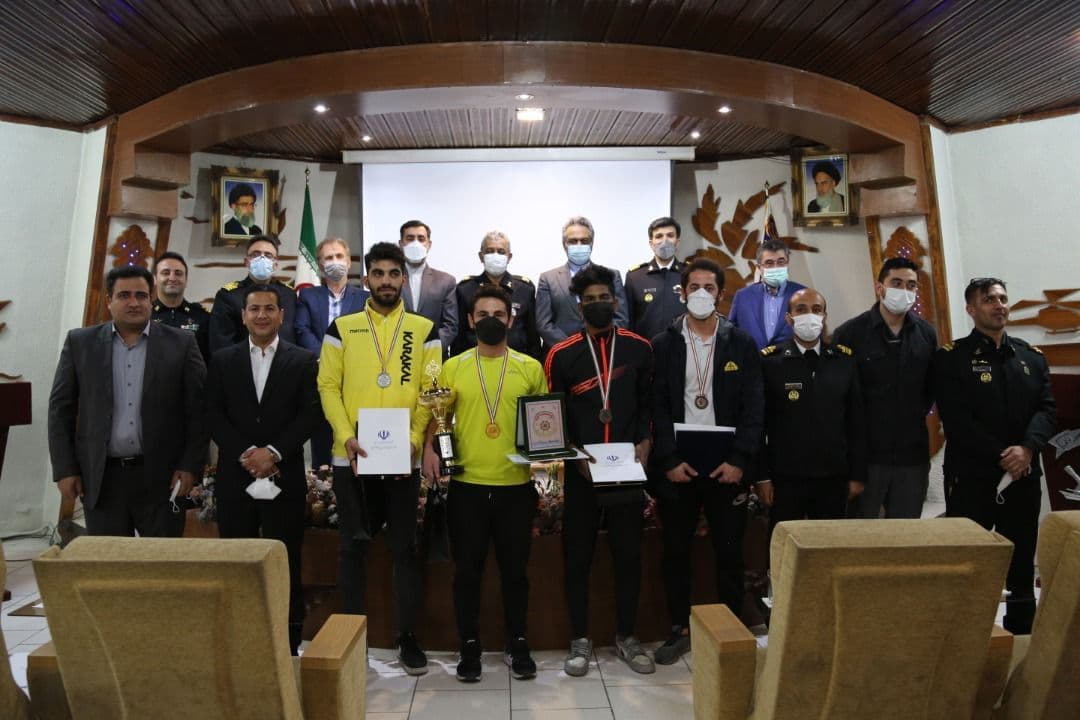 معرفی نفرات برتر در اختتامیه مسابقات بین المللی اسکواش معرفی نفرات برتر در اختتامیه مسابقات بین المللی اسکواش