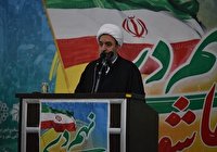 مردم با حضور گسترده همیشه دسیسه‌های دشمنان را خنثی می‌کنند