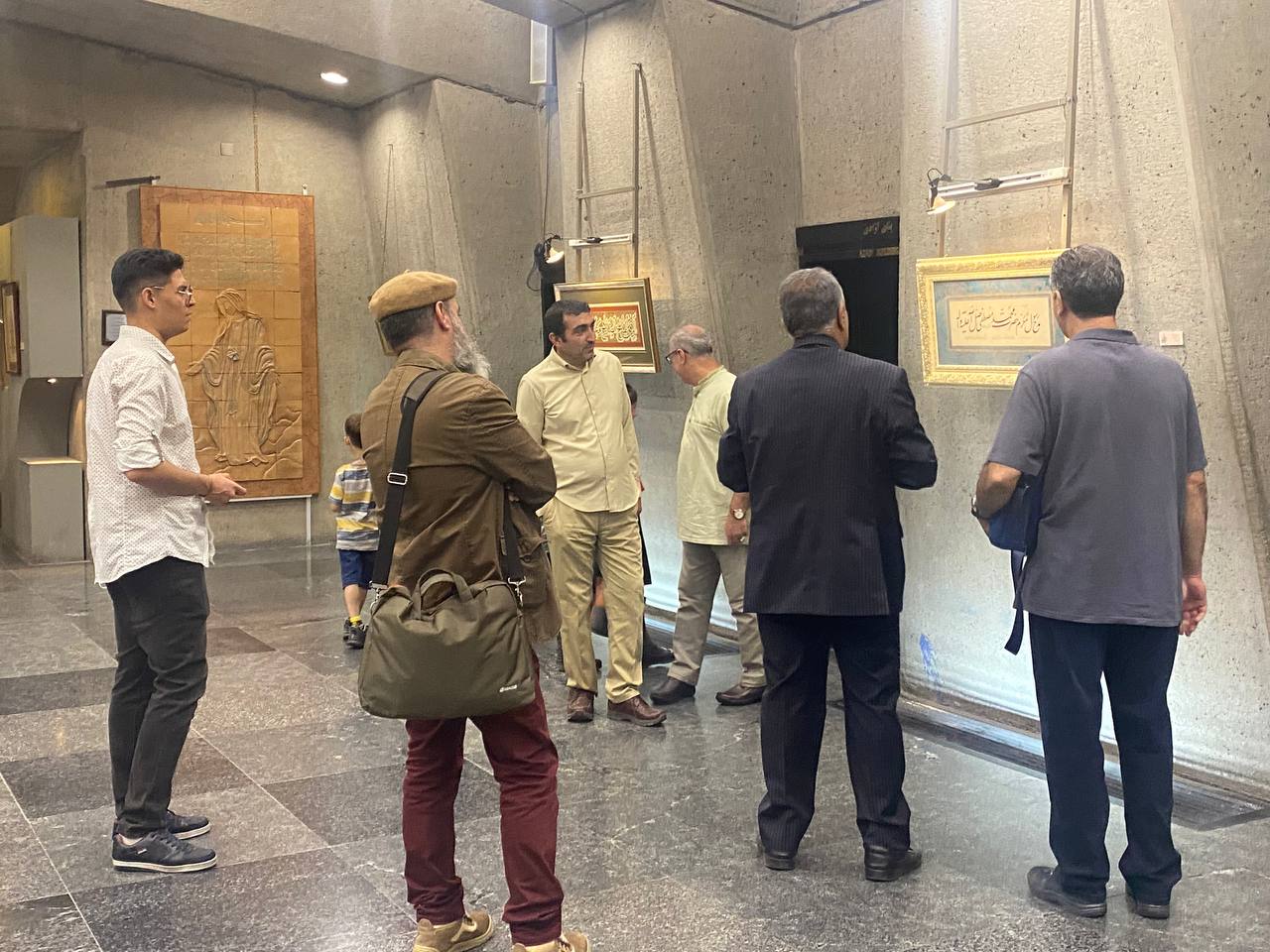 حضور هنرمندان و استادان خوشنویسی در نمایشگاه «طریق عشق»