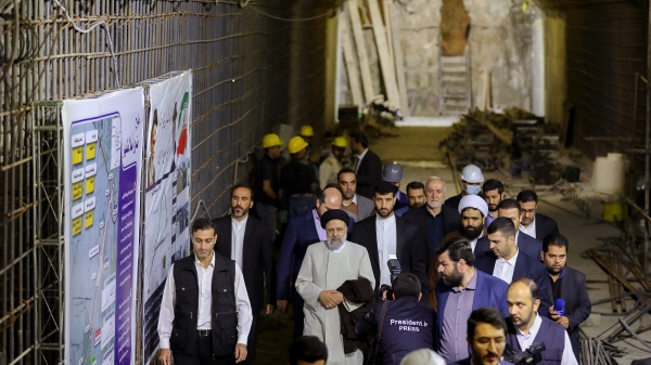 رئیس جمهور از روند احداث پروژه ملی مترو اسلامشهر بازدید کرد رئیس جمهور از روند احداث پروژه ملی مترو اسلامشهر بازدید کرد