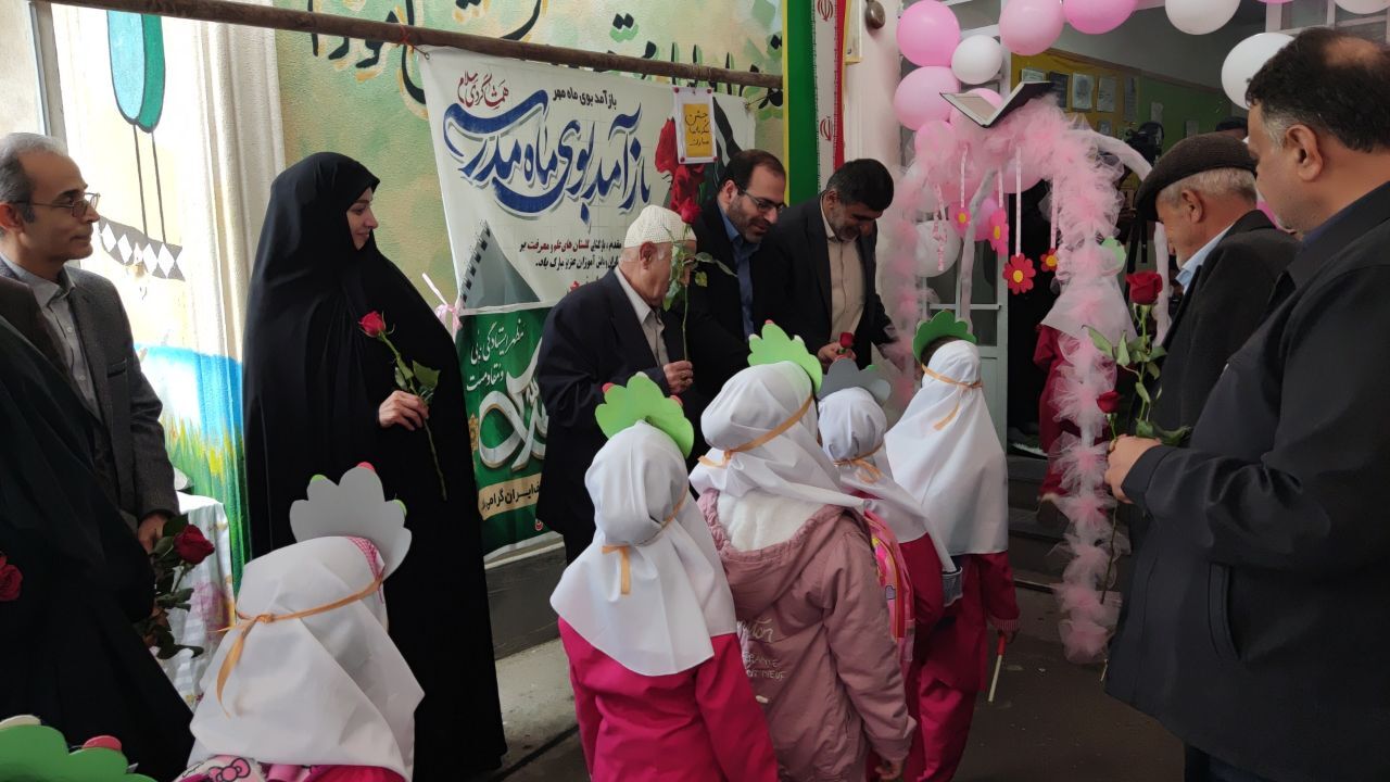 پیچیدن بوی ماه مهر با نواخته شدن زنگ جشن شکوفه‌ها و جوانه‌ها در گیلان