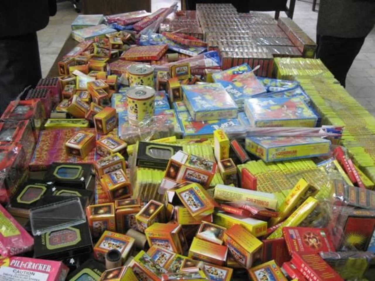 شناسایی چهار کارگاه تولید مواد محترقه در سلماس شناسایی چهار کارگاه تولید مواد محترقه در سلماس