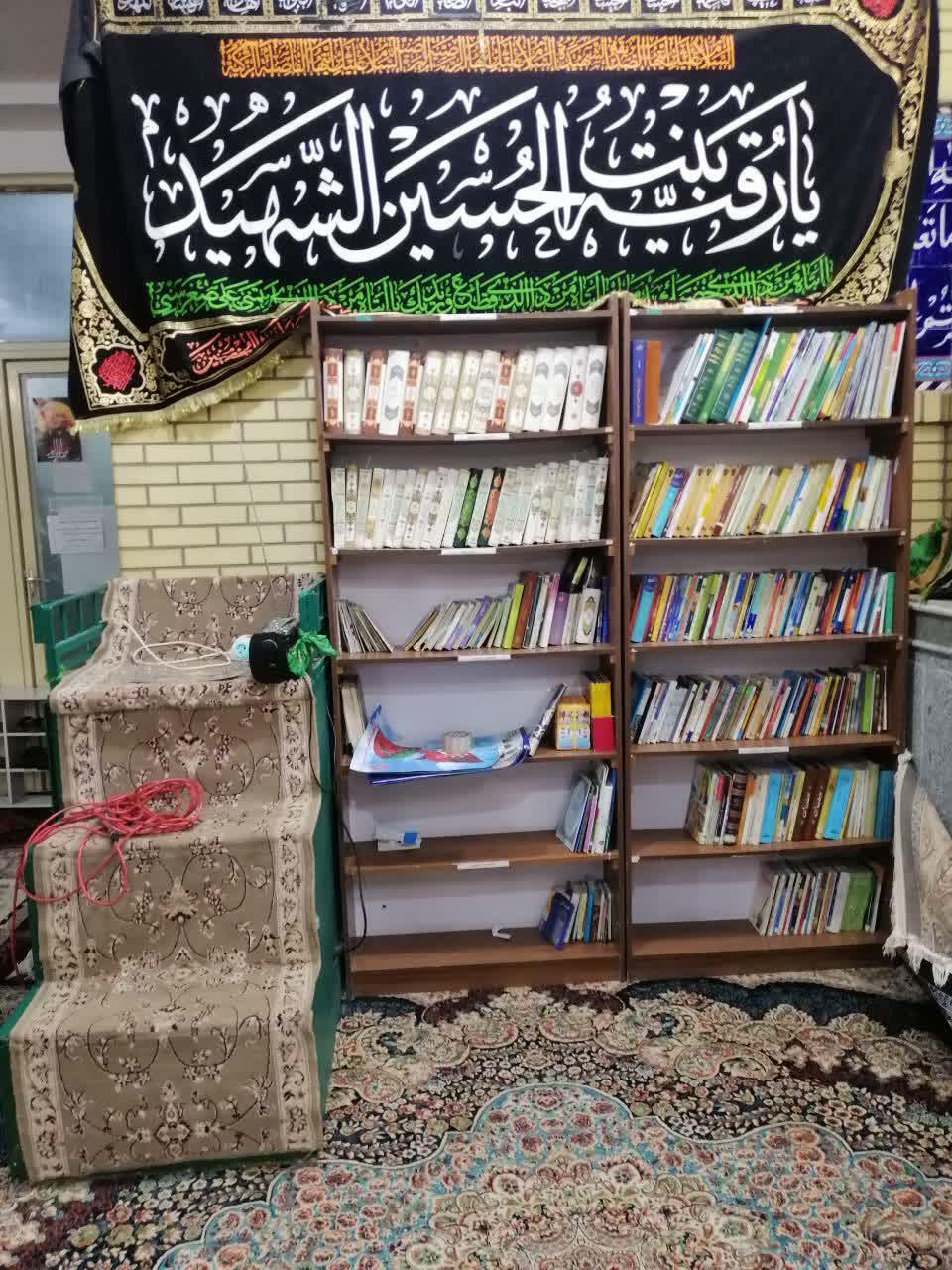 اهداء کتاب کمک درسی به ۲۰ کتابخانه مسجدی در کهگیلویه و بویراحمد