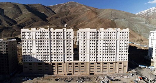 گلایه ساکنان مجتمع بام پونک از مشکلات این مجتمع