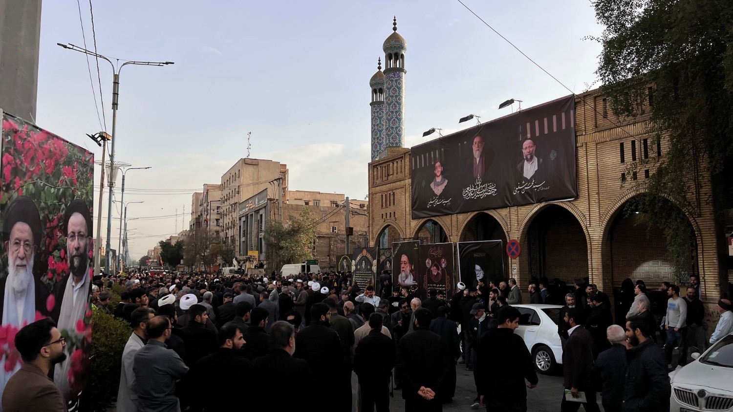 آغاز مراسم تشییع مرحوم آیت الله شفیعی با حضور مردم خوزستان