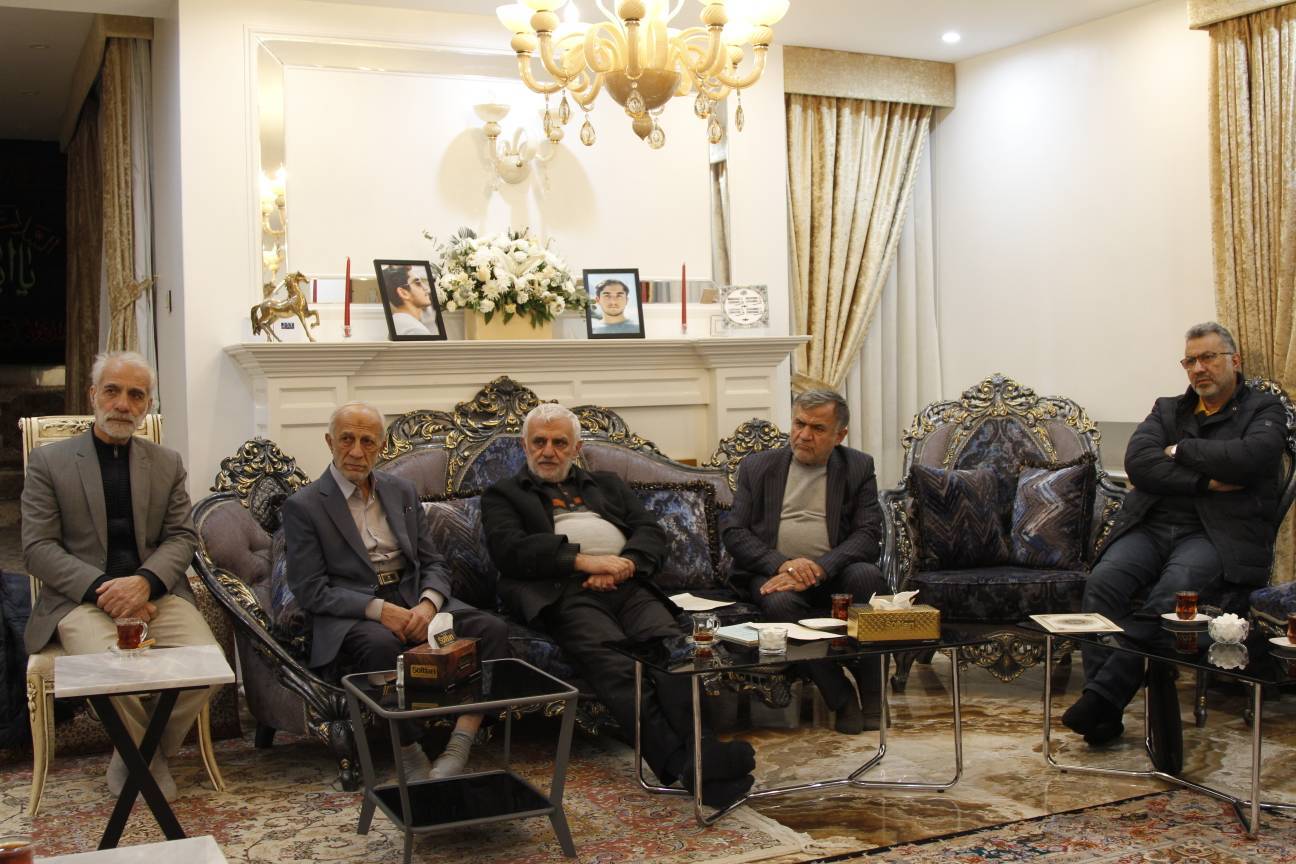 دیدار دبیرکل حزب مؤتلفه اسلامی با خانواده شهید نوائی لواسانی