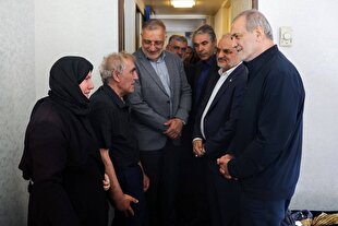 دیدار رئیس‌جمهور با برخی از خانواده‌های آسیب‌دیده از جنگ