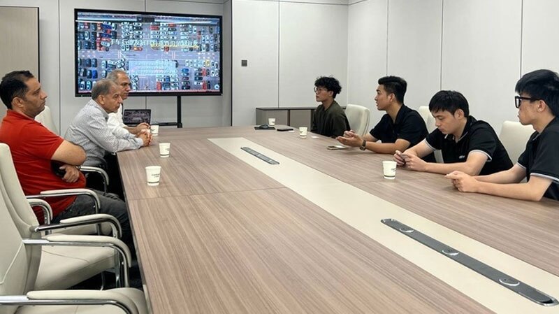 همکاری ایران و چین برای واردات خودروهای گردشگری