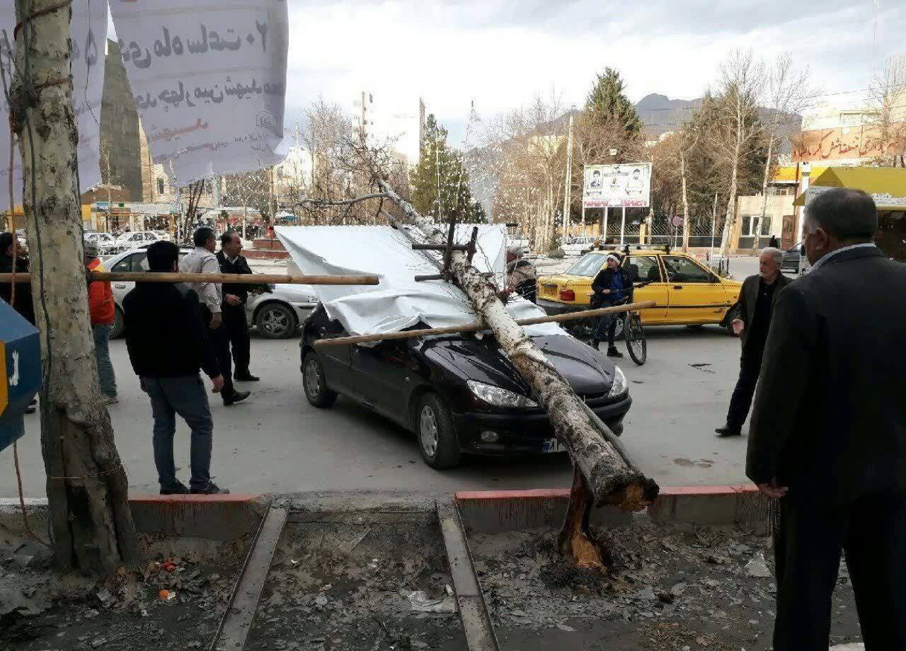 آلودگی هوا و وزش تند باد در بوکان آلودگی هوا و وزش تند باد در بوکان