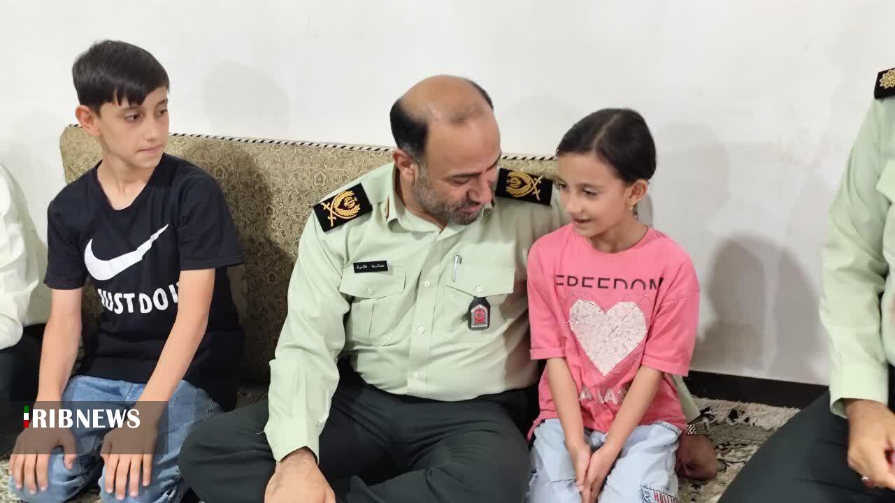 دیدار فرمانده انتظامی لرستان با خانواده شهید «جمشیدی پور» دیدار فرمانده انتظامی لرستان با خانواده شهید «جمشیدی پور»