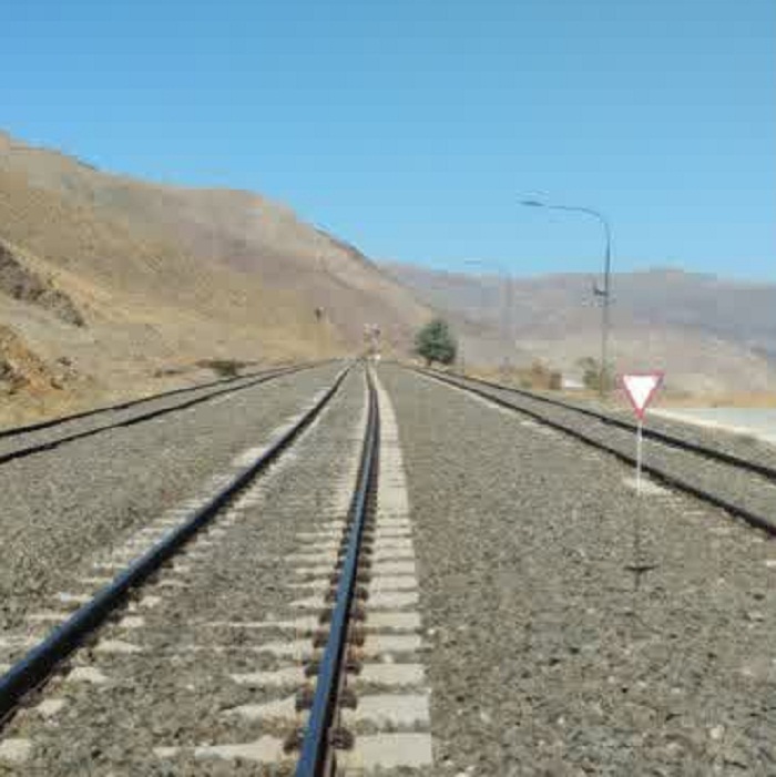 بررسی مشکلات ایستگاه راه‌آهن خوی و تأکید بر راه‌اندازی سیستم مسافری