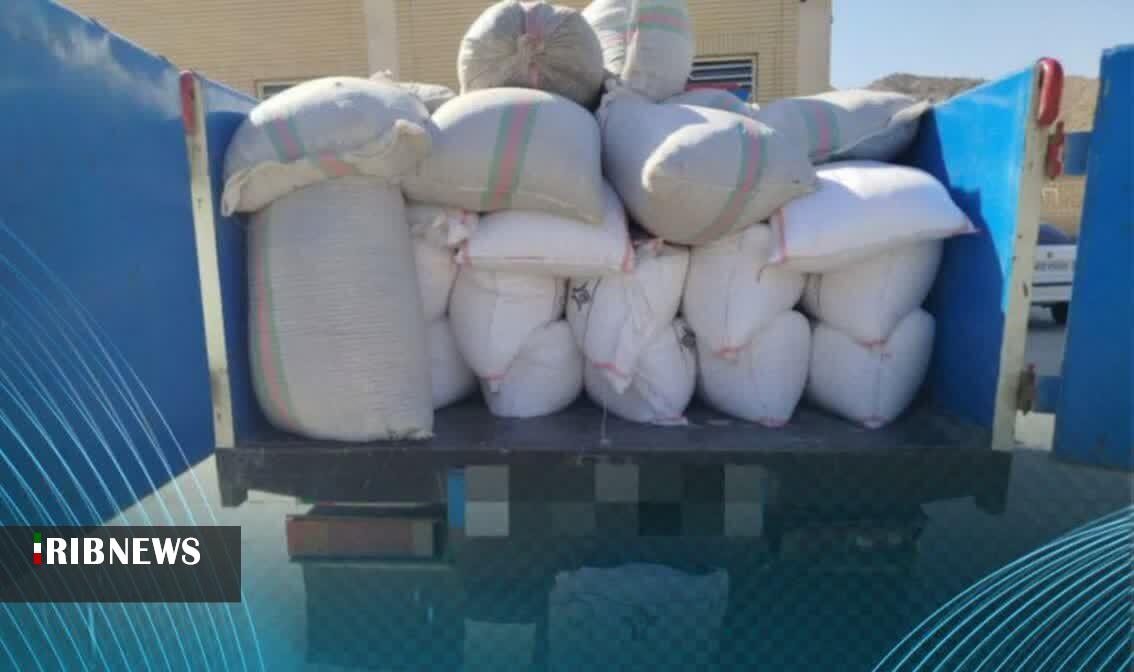 ایسوزوی حامل کود شیمیایی قاچاق در بجنورد توقیف شد ایسوزوی حامل کود شیمیایی قاچاق در بجنورد توقیف شد