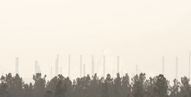 هوای اصفهان در چهار ایستگاه ناسالم است