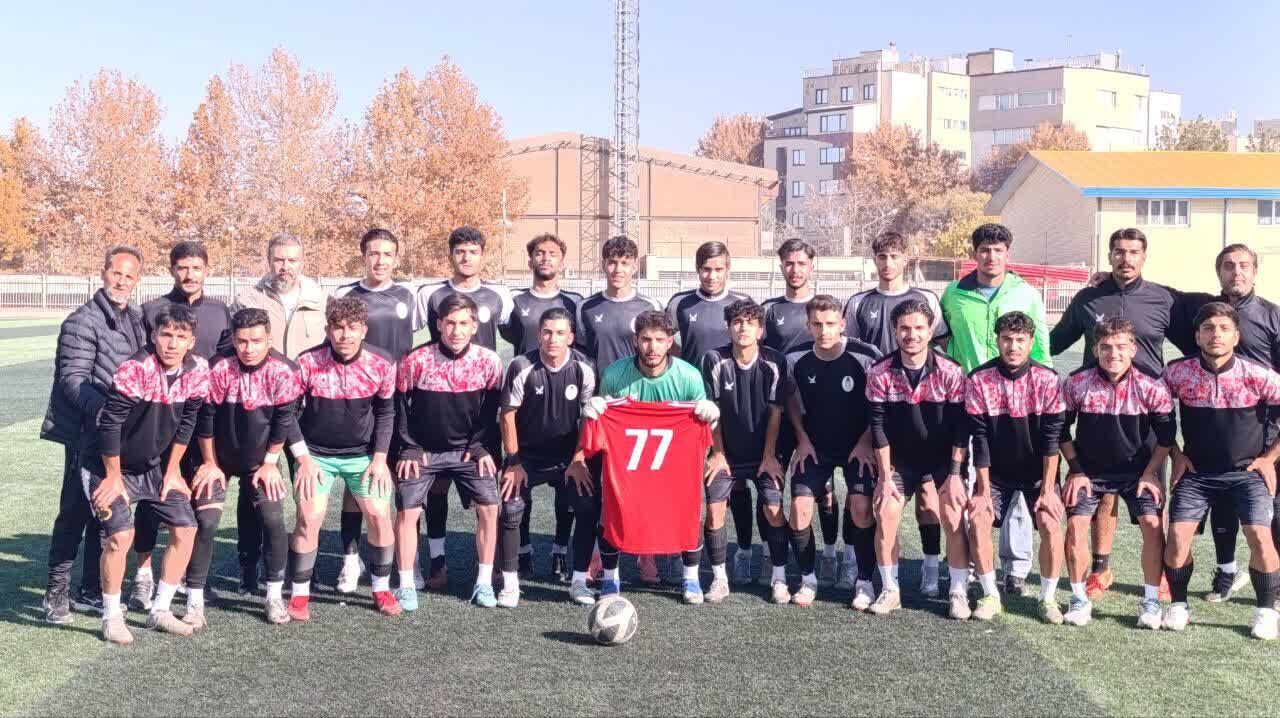 تیم شهرداری همدان، همچنان صدرنشین لیگ یک فوتبال جوانان