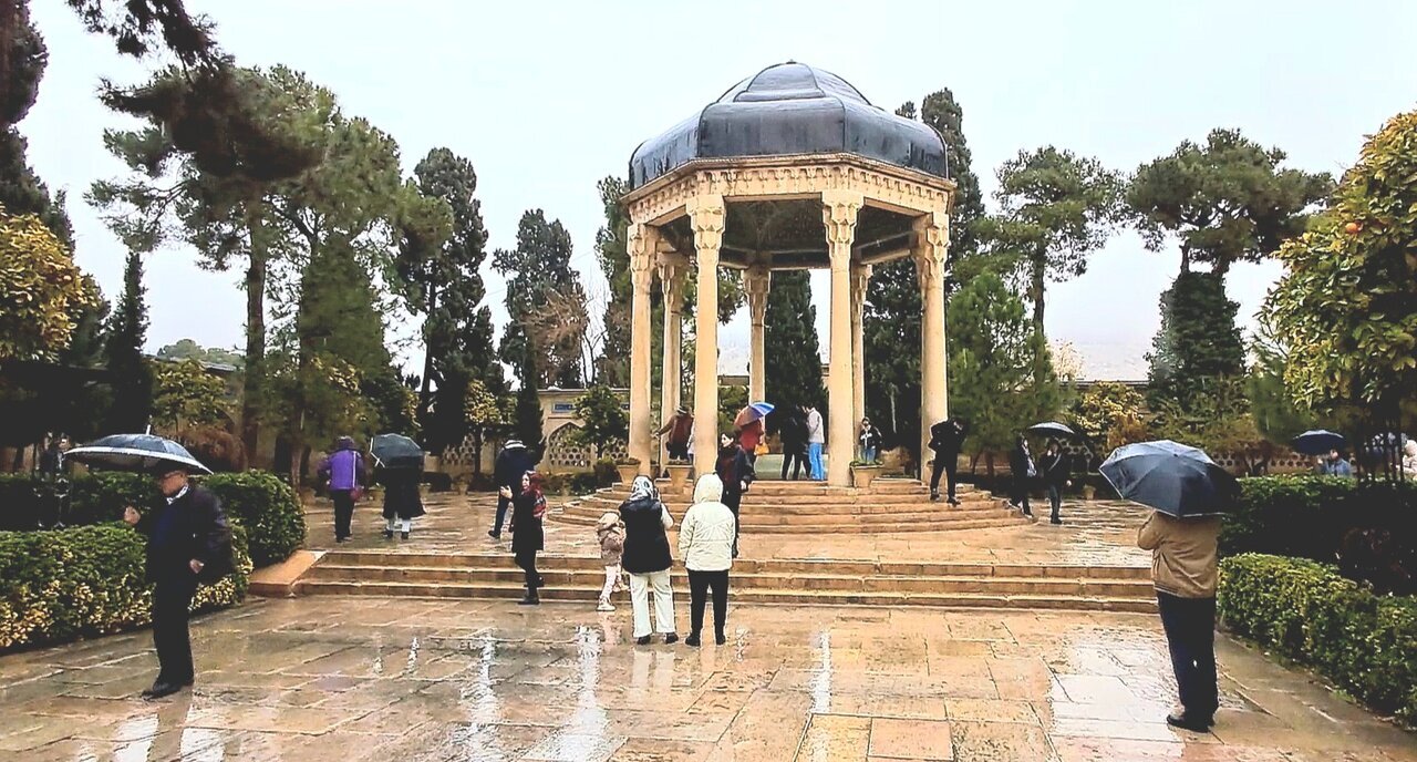 آغاز بارش رحمت الهی در شیراز