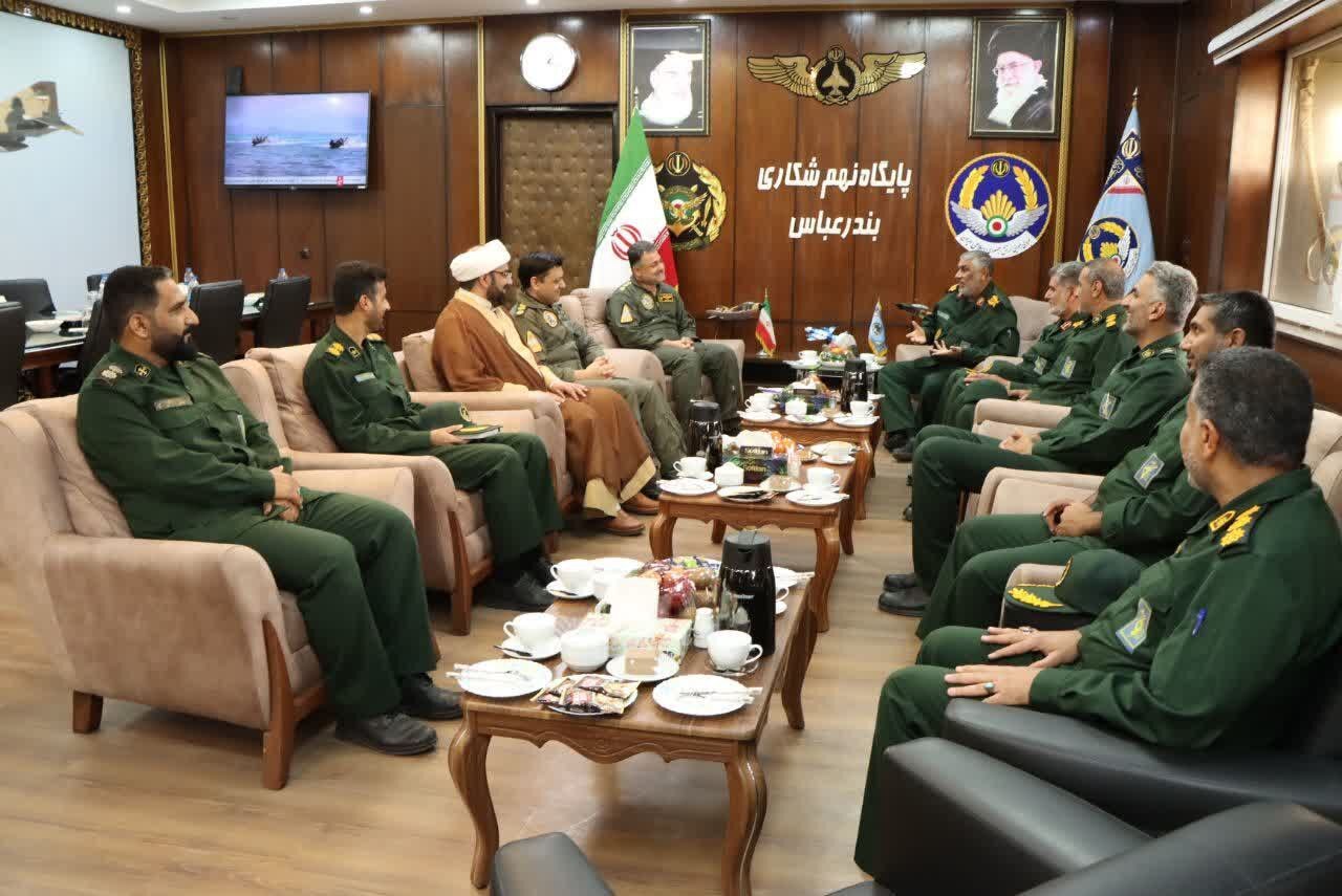 *** ارتش و سپاه منسجم برای تقویت امنیت خلیج فارس 