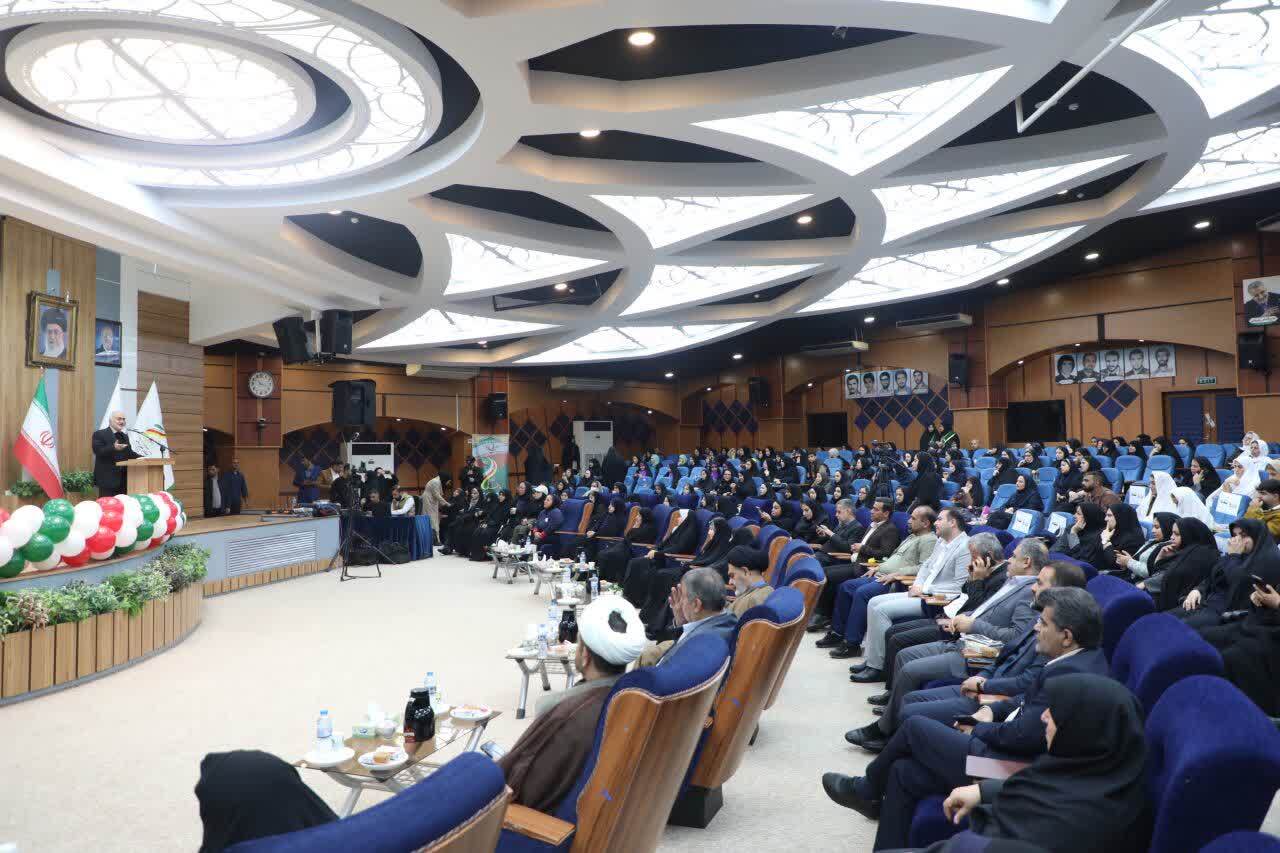 با تأکید بر ارتقای نقش زنان خوزستانی در عرصههای مختلف با تأکید بر ارتقای نقش زنان خوزستانی در عرصههای مختلف