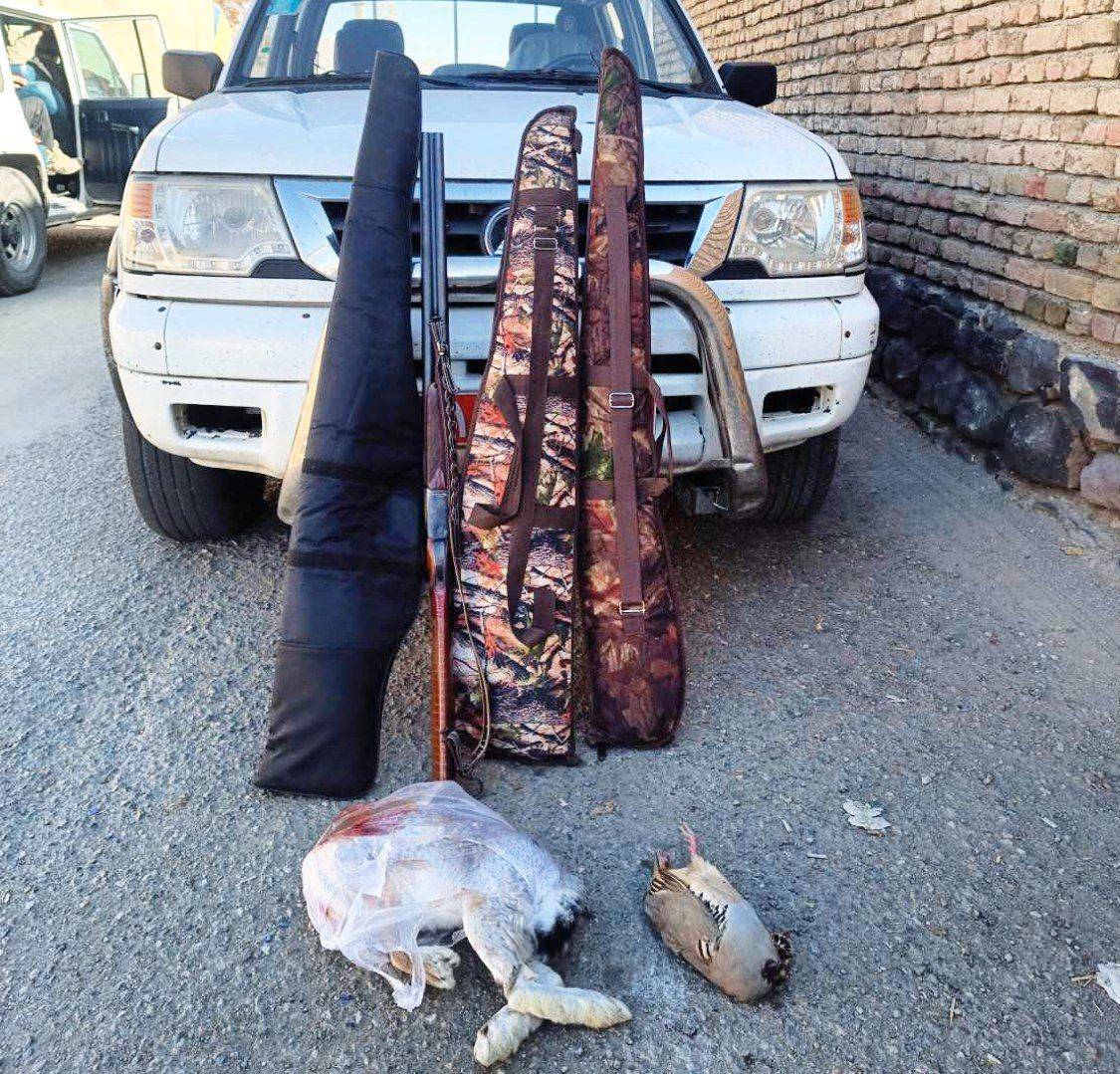 شکارچیان غیرمجاز در دام مامورین یگان حفاظت محیط زیست چالدران شکارچیان غیرمجاز در دام مامورین یگان حفاظت محیط زیست چالدران